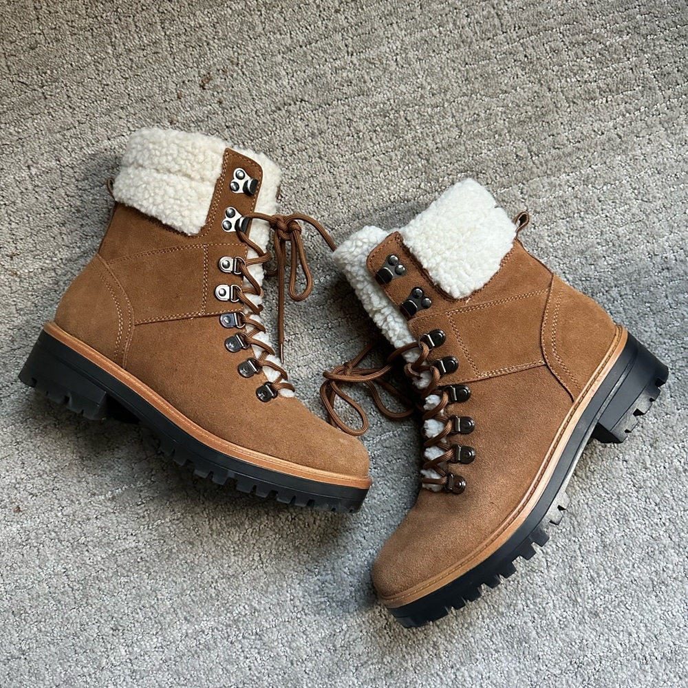 *SOLD* MARC FISHER BOOTS